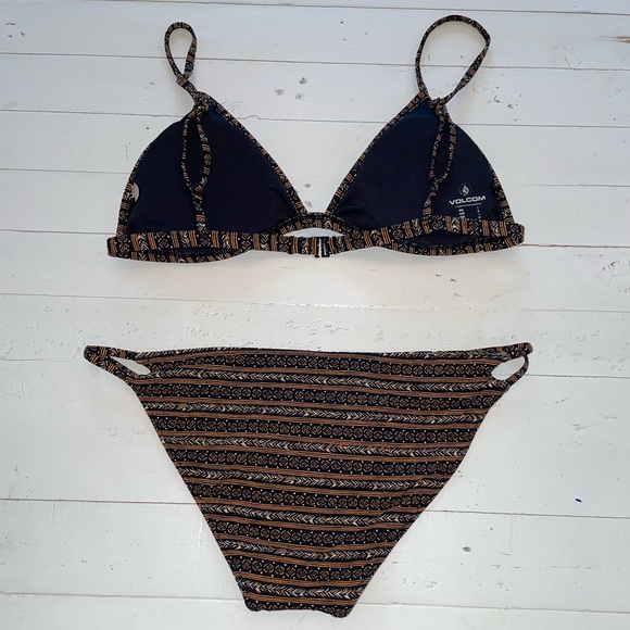 Volcom Reversibile Henna Bikini - Picture 2 of 9